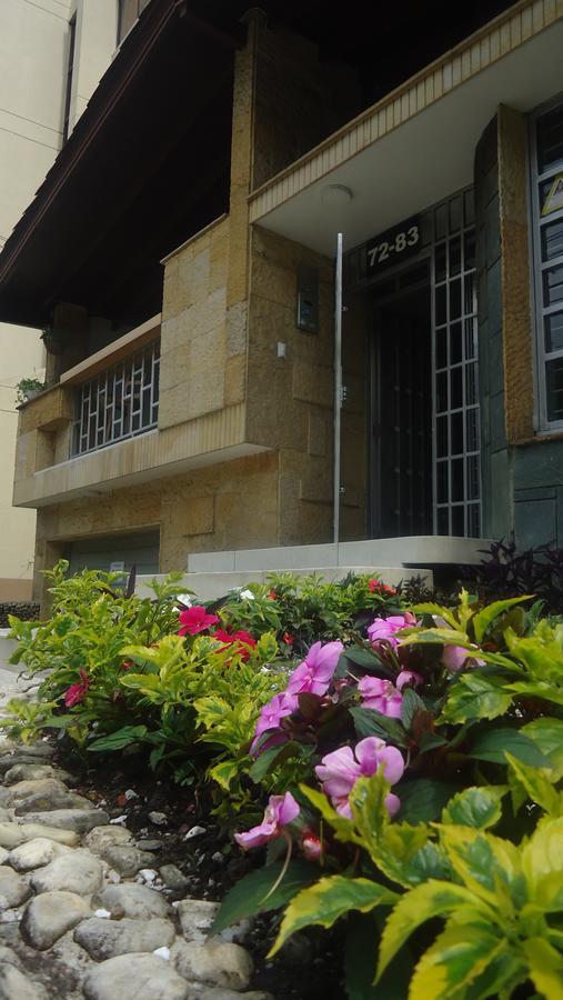 Iris Hostel Medellín Exteriör bild