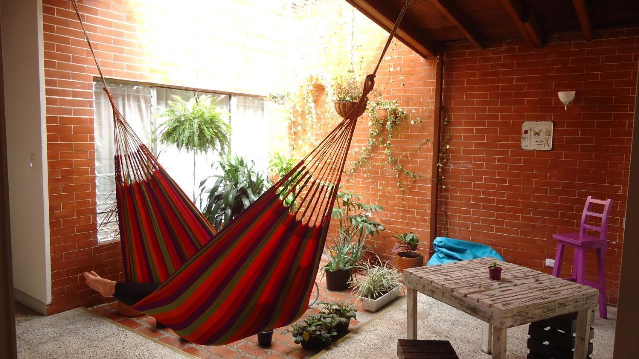 Iris Hostel Medellín Exteriör bild